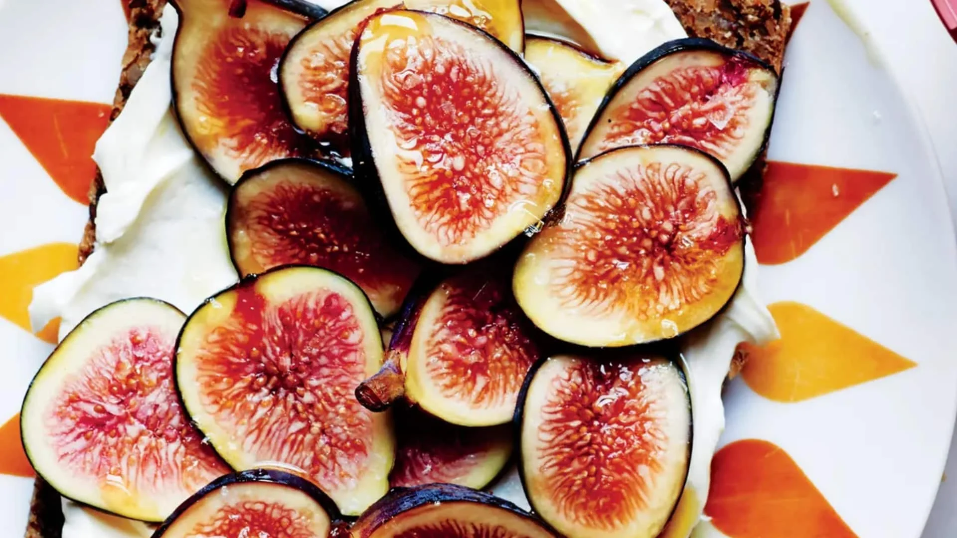 Rye Toast with Ricotta, Figs, Honey & Pistachios